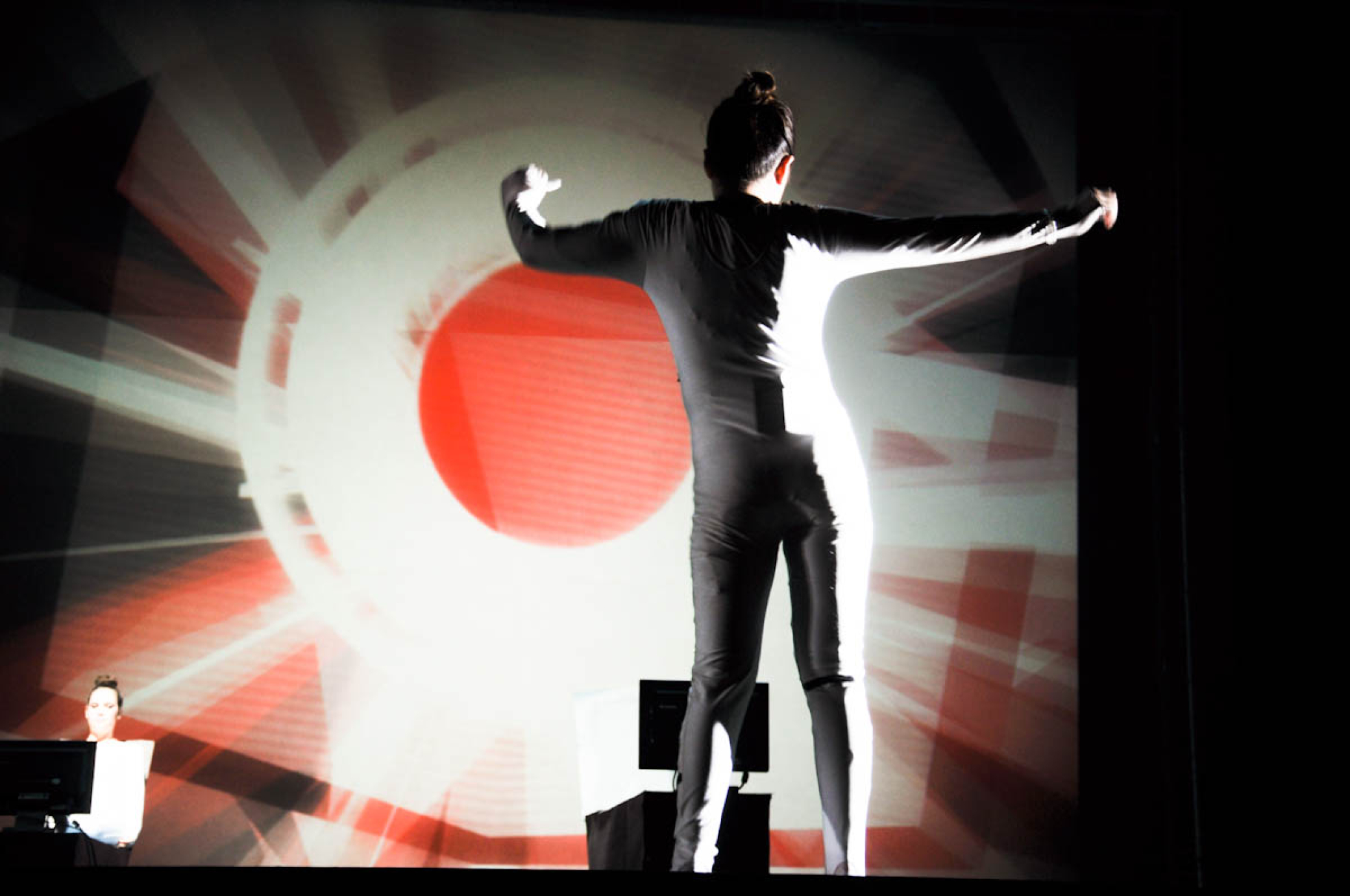 z-commonstage-01
